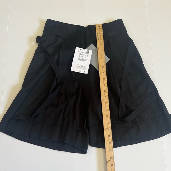 NWT Zara Black High Waist Paper Bag Shorts SZ XS 🖤 - Picture 8 of 10